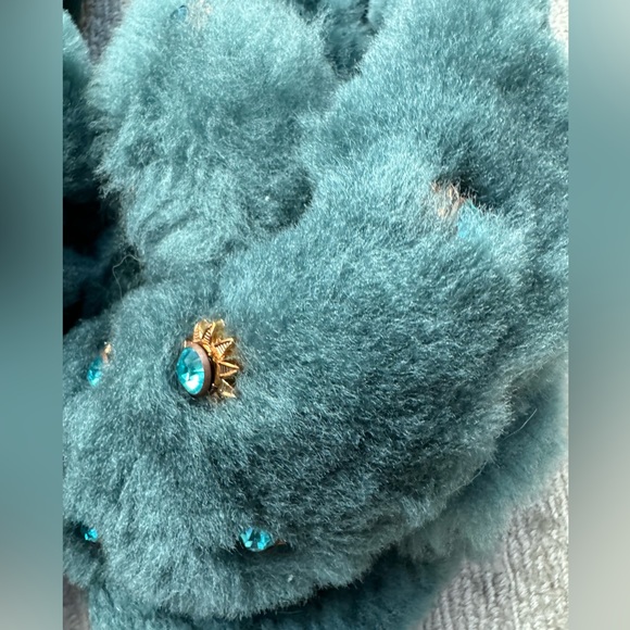 NWOT Emu Australia for Anthropologie Deep Teal Sheepskin Slippers with Gems, US9 - Picture 7 of 8